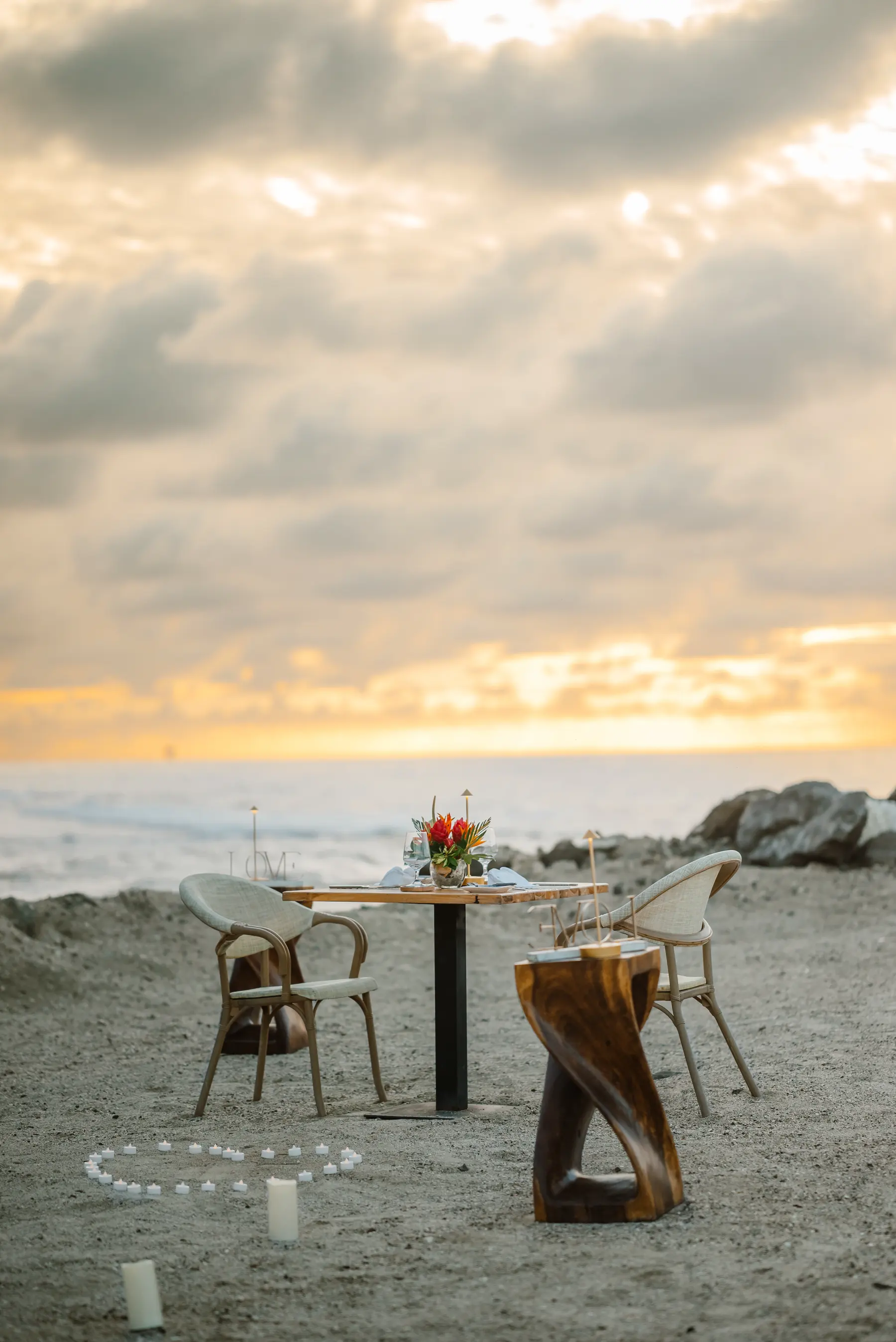 PRIVATE DINING BY THE SEA
